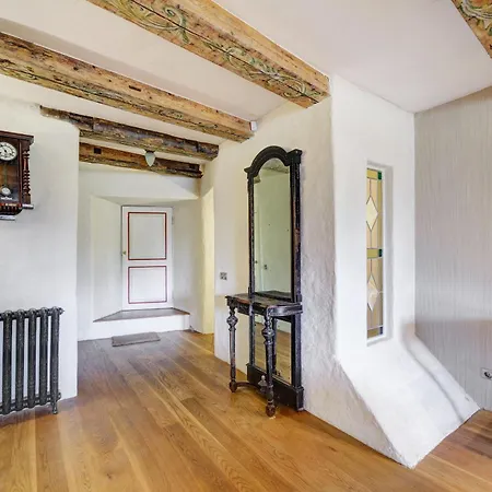 Historic Medieval House With Private Garden Apartment *